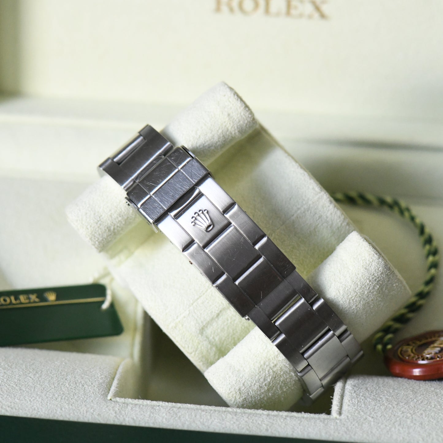 Rolex Sea-Dweller 4000 16600 Oyster Perpetual 2004 Dive Watch Boxed Set