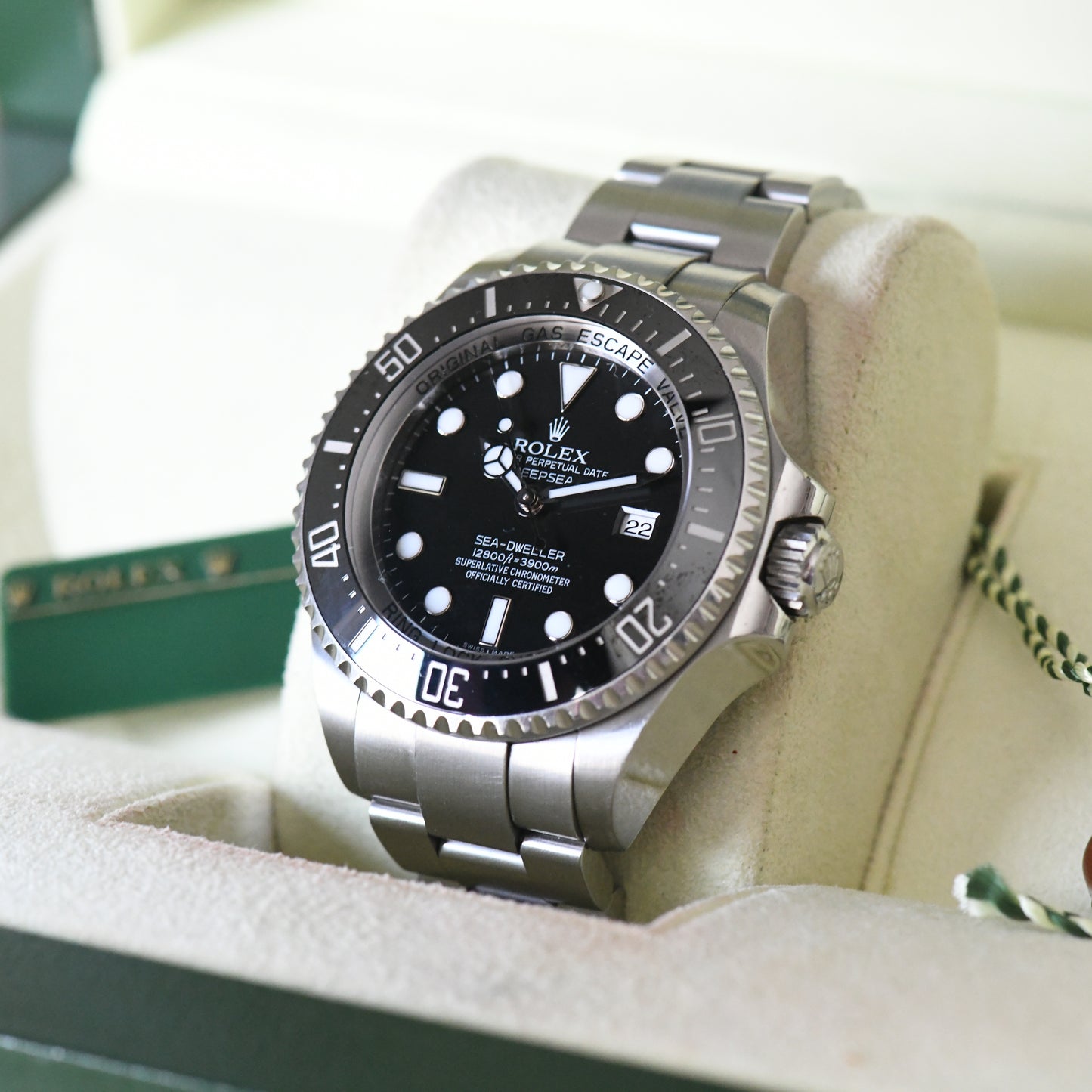 Rolex Sea-Dweller Deepsea 116660 2011 - Rolex Serviced 2024 - Full Box & Papers