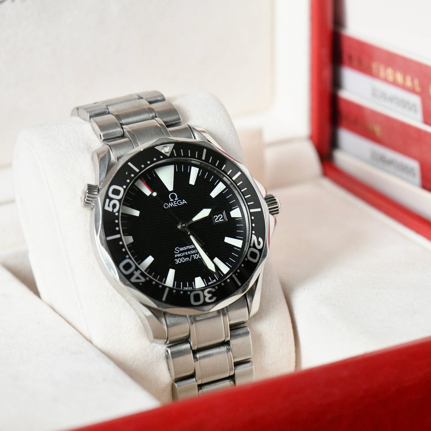 Omega Seamaster 300m 41mm Full Size 2009 Quartz Black 2264.50 - Boxed & Papers