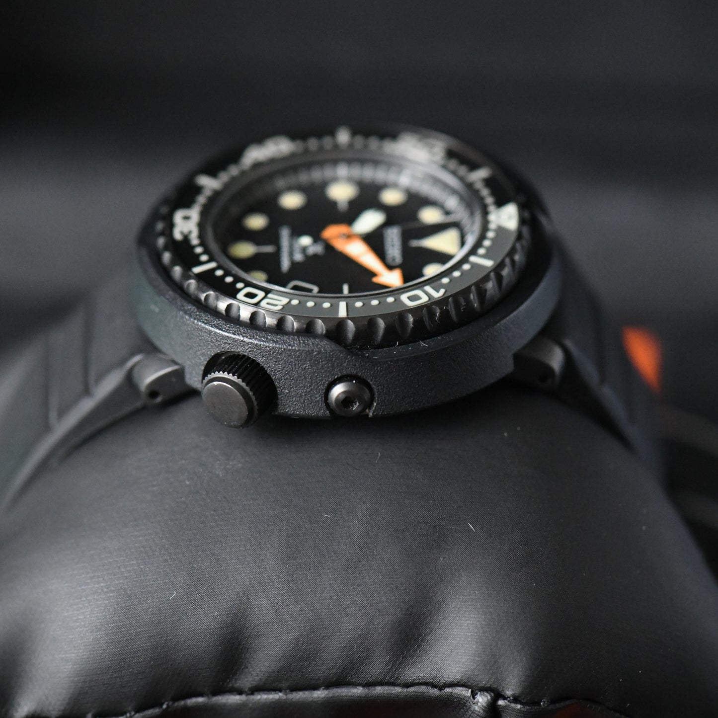 Seiko Tuna Black Series Limited Edition Solar Prospex Dive SNE577P1 Box & Papers
