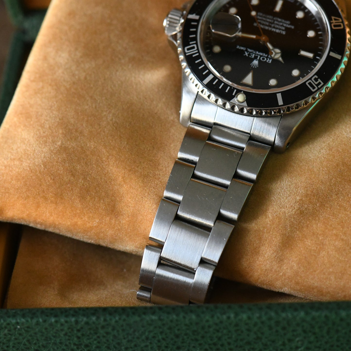 Rolex Submariner Date 16610 Oyster Perpetual 1994 S Serial Dive Watch Boxed Set