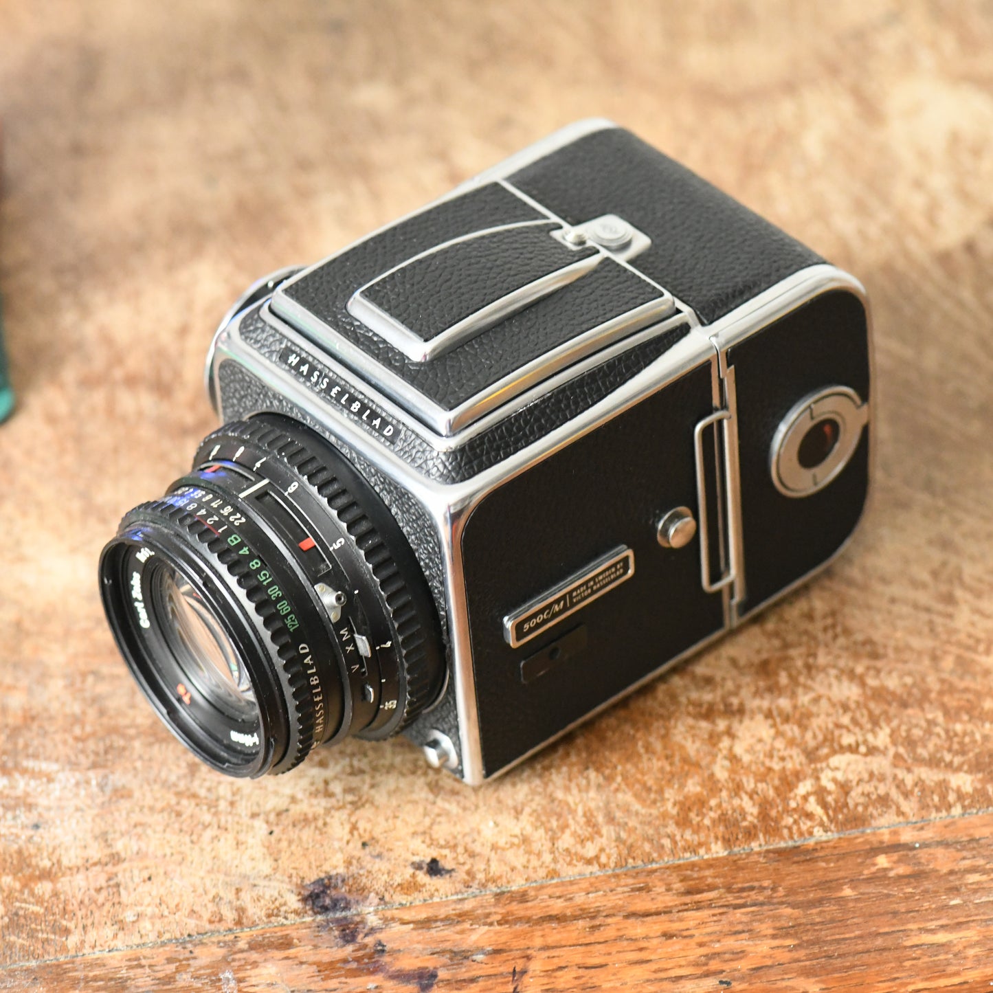 Hasselblad 500C/M 6x6 Medium Format Complete Camera 80mm F2.8, WLF & 120 RFH Kit