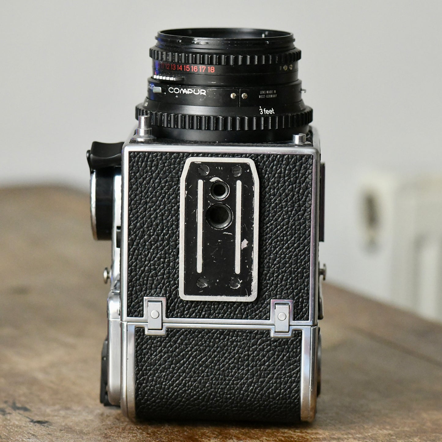 Hasselblad 500C/M 6x6 Medium Format Complete Camera 80mm F2.8, WLF & 120 RFH Kit