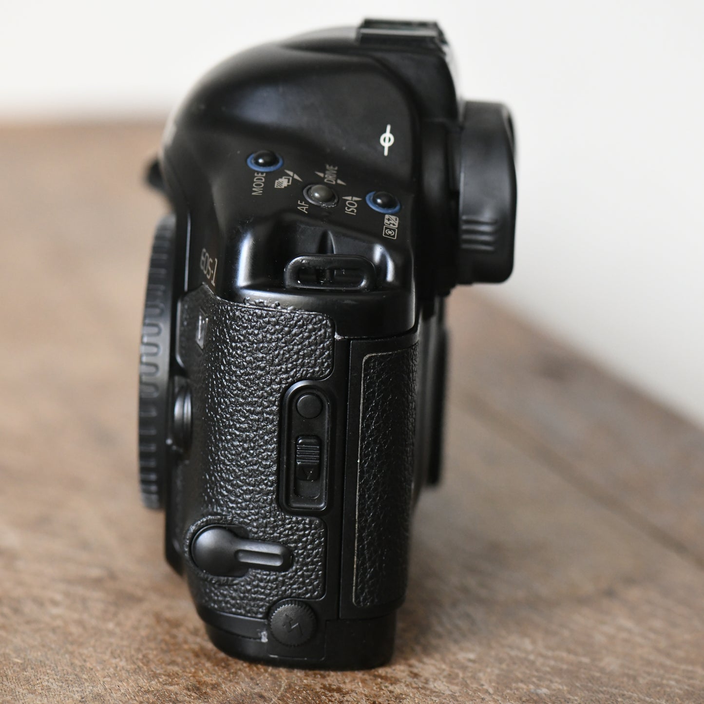 Canon EOS-1V Professional 35mm SLR Film Camera Body Only