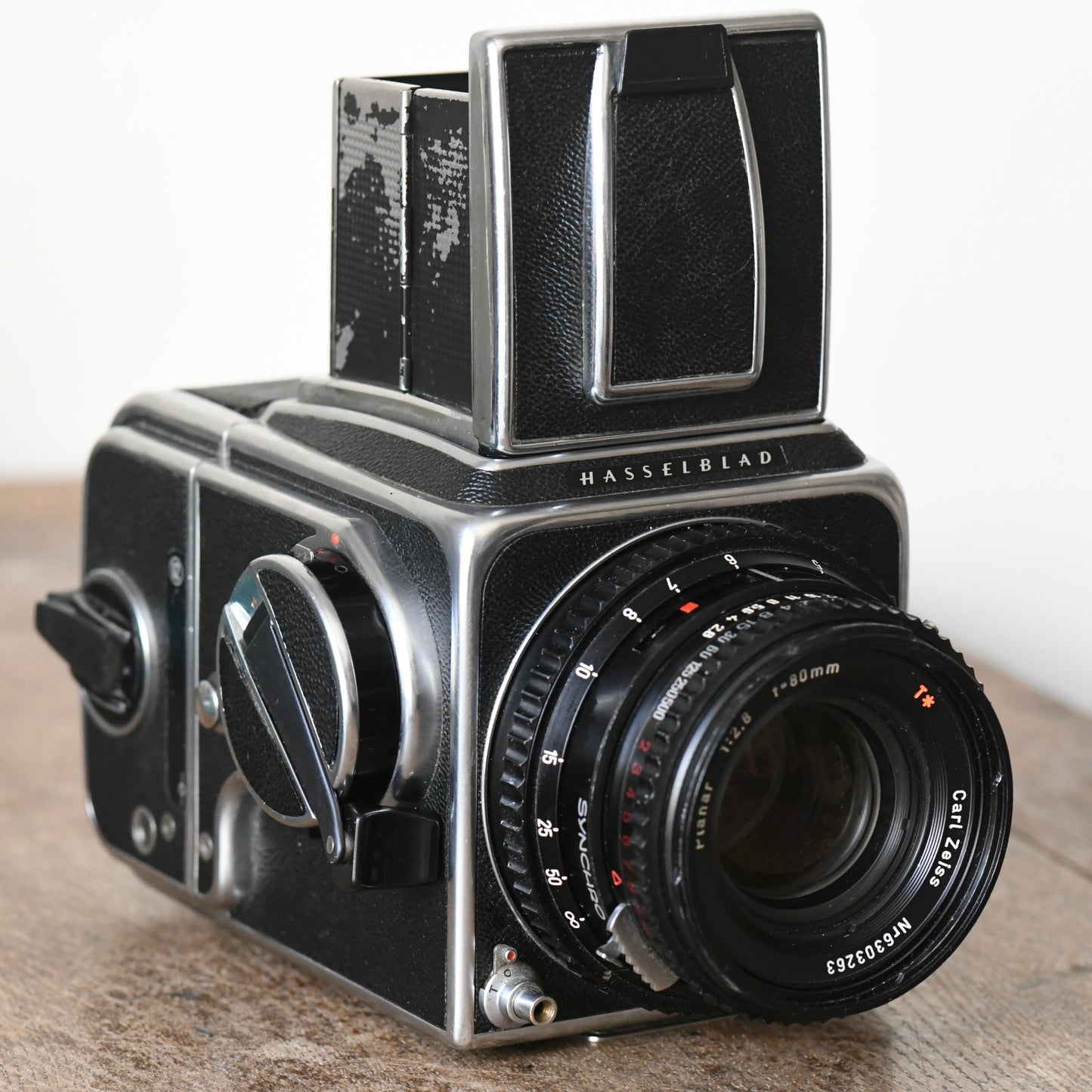 Hasselblad 500C/M 6x6 Medium Format Complete Camera 80mm F2.8, WLF & 120 RFH Kit