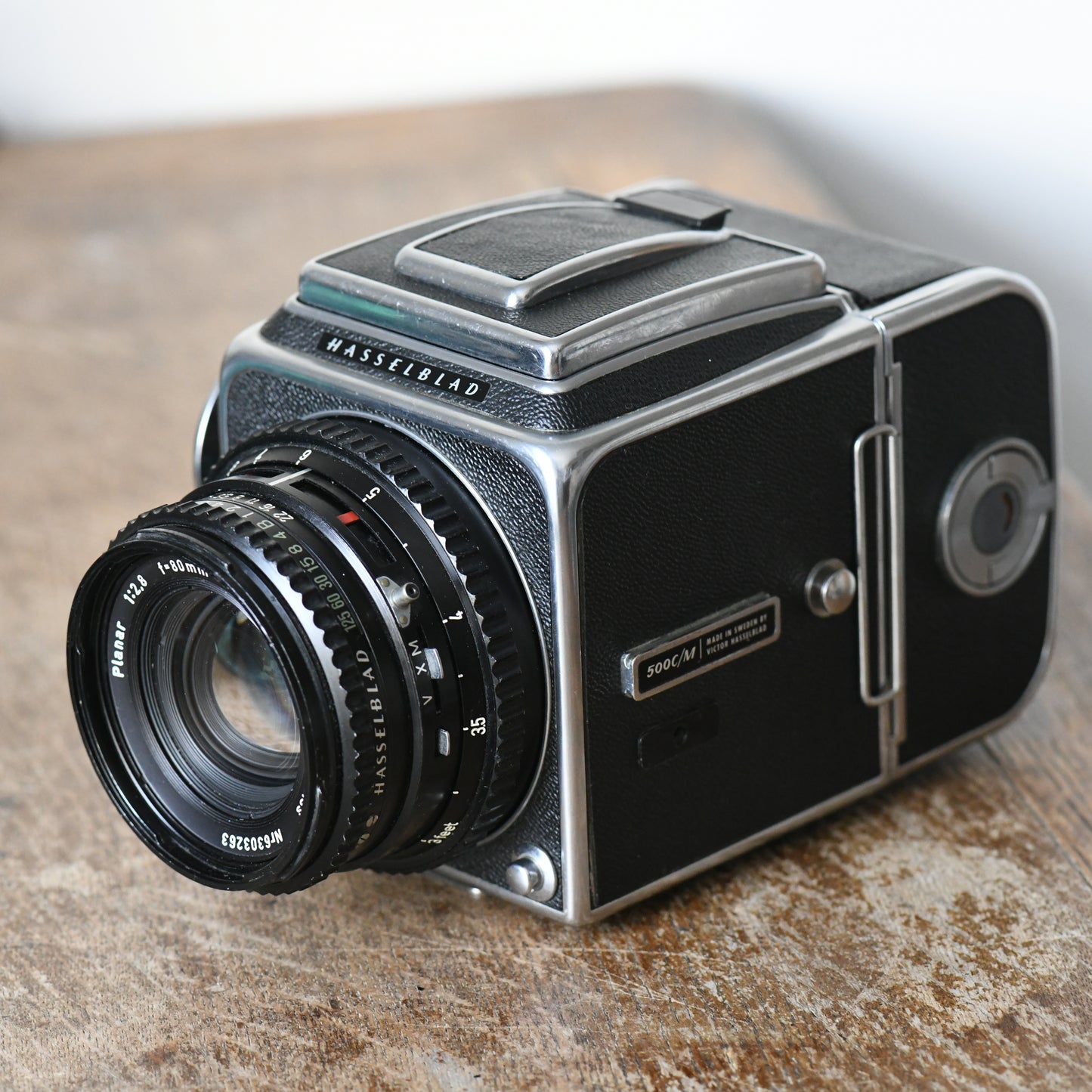 Hasselblad 500C/M 6x6 Medium Format Complete Camera 80mm F2.8, WLF & 120 RFH Kit