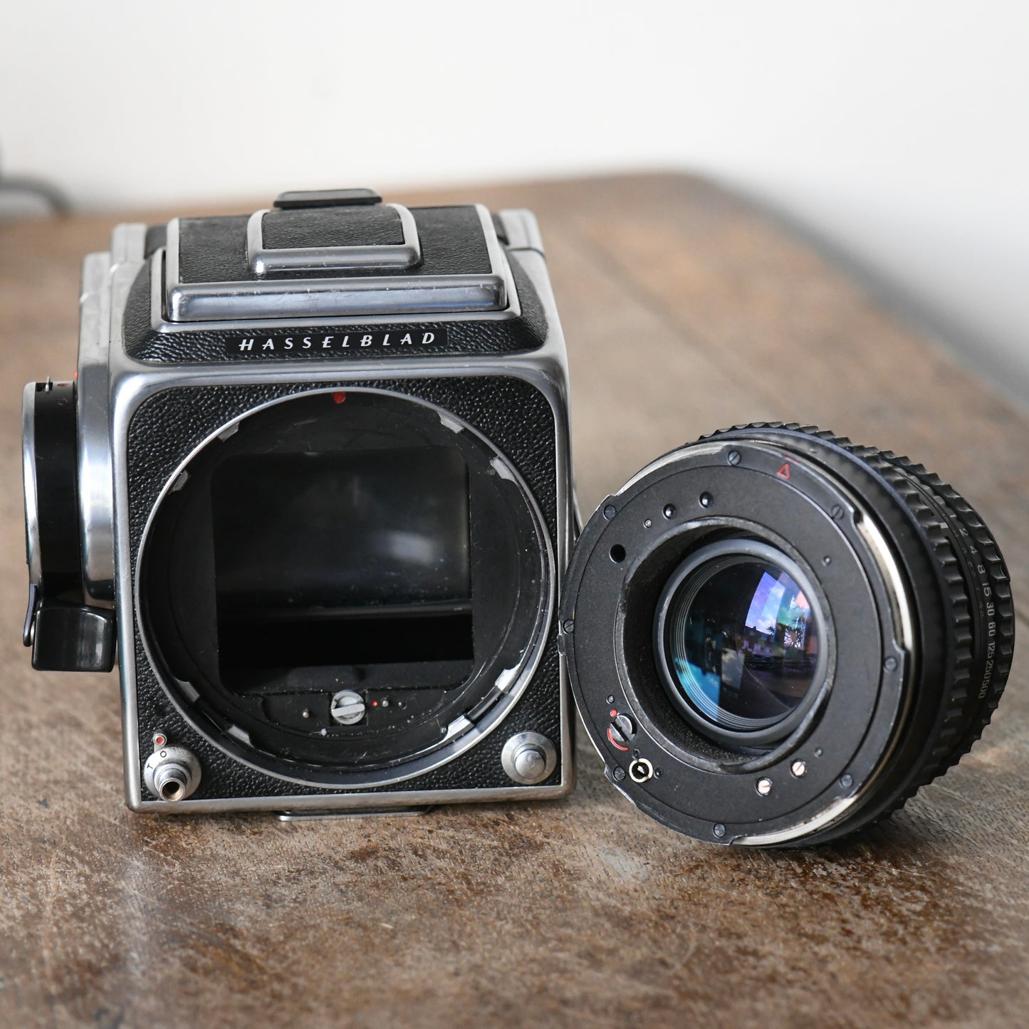 Hasselblad 500C/M 6x6 Medium Format Complete Camera 80mm F2.8, WLF & 120 RFH Kit