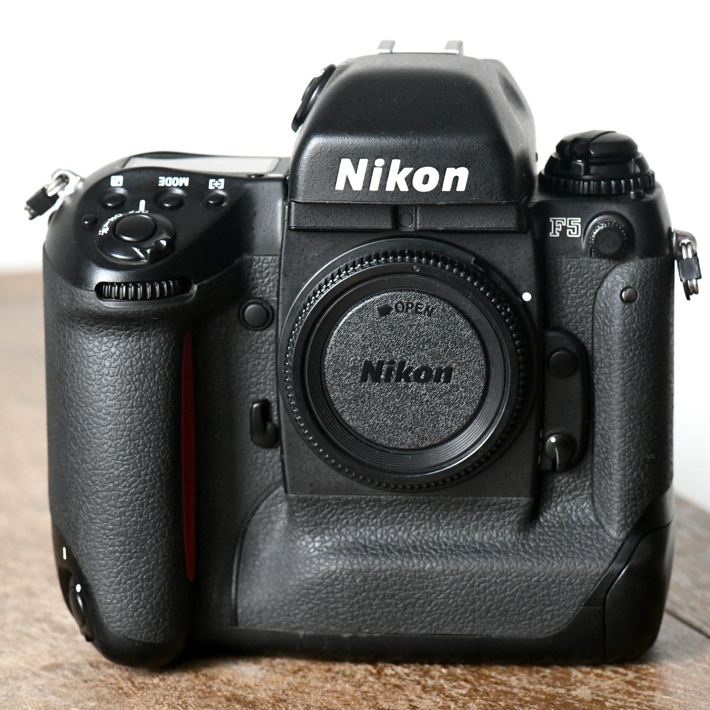 Nikon F5 Professional 35mm SLR Film Camera Body Only