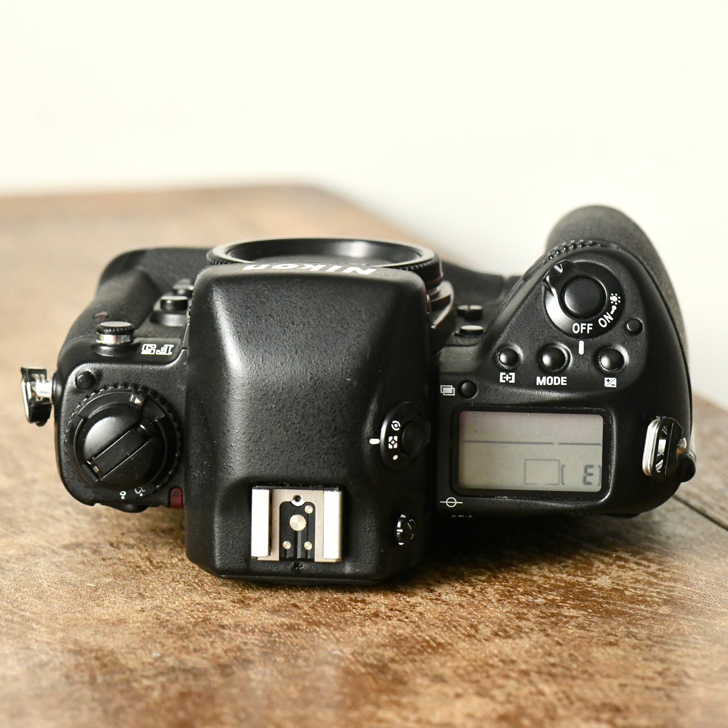 Nikon F5 Professional 35mm SLR Film Camera Body Only