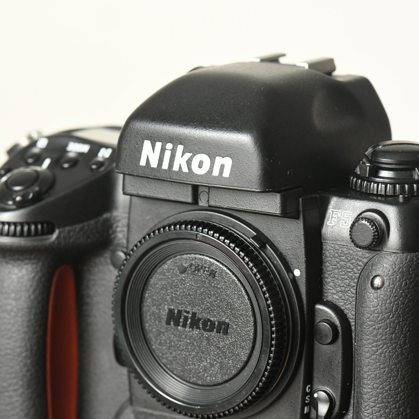 Nikon F5 Professional 35mm SLR Film Camera Body Only
