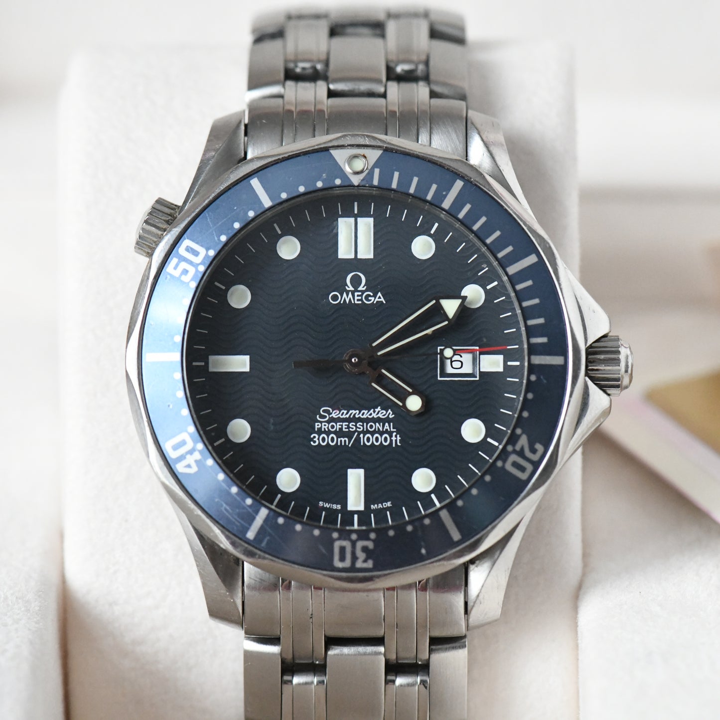 Omega Seamaster Pro 300m 41mm Full Size Quartz Diver 2541.80 Goldeneye Full B&P