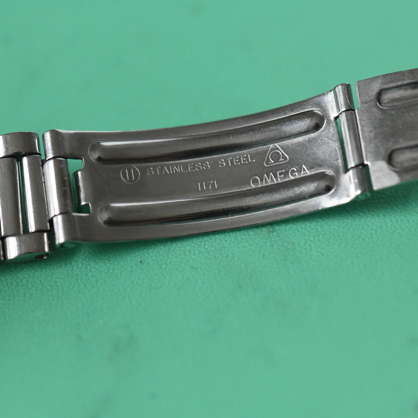 Omega Speedmaster Professional 145.022-76 1976 Vintage Moonwatch Boxed Cal.861
