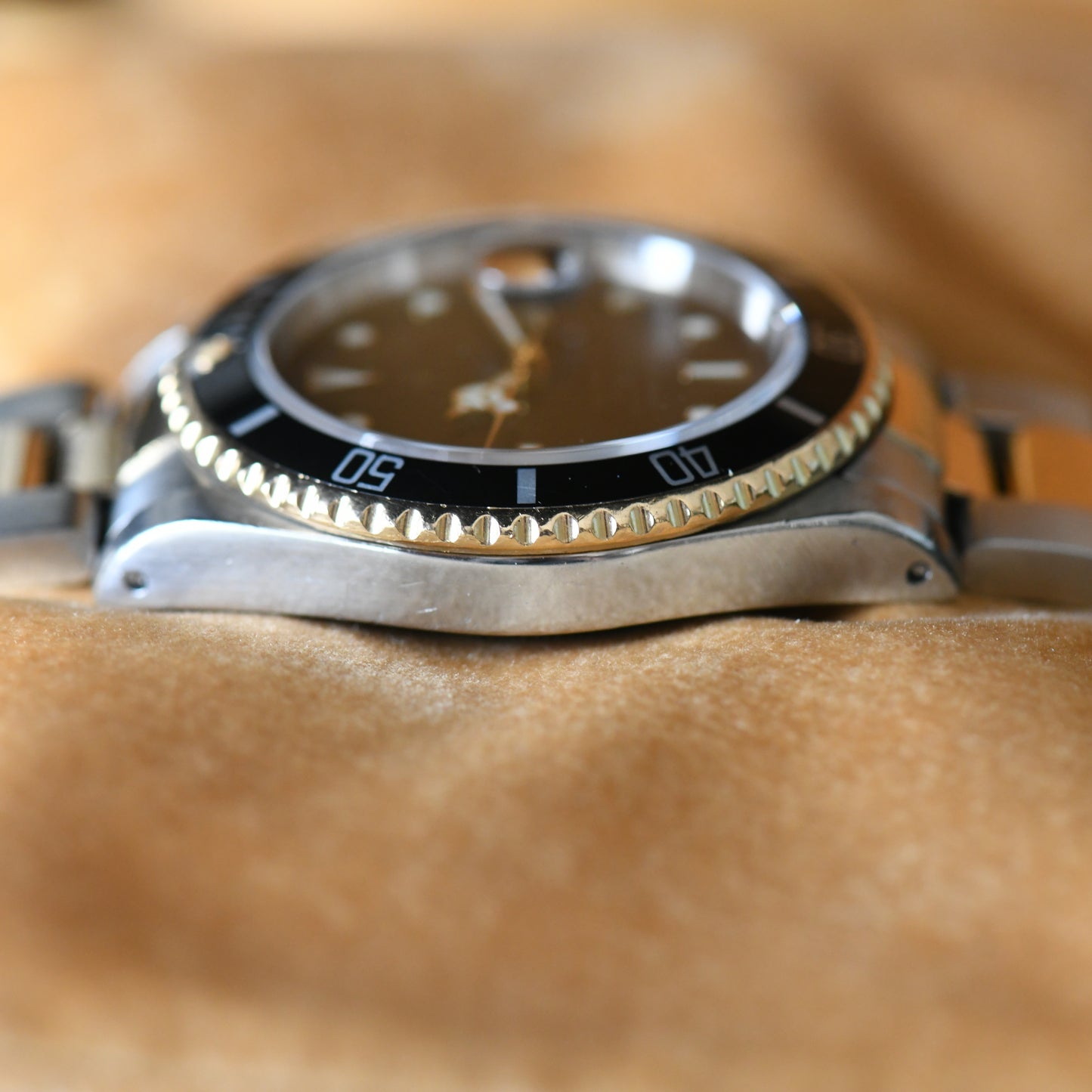 Rolex Submariner Date 16613 Bi Metal 18K Gold & Steel 1997 Box & Papers Full Set