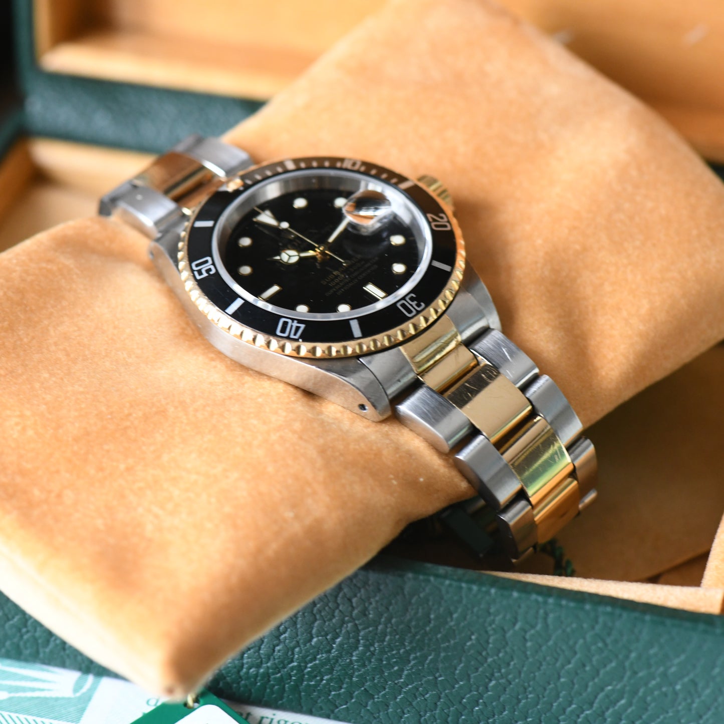 Rolex Submariner Date 16613 Bi Metal 18K Gold & Steel 1997 Box & Papers Full Set