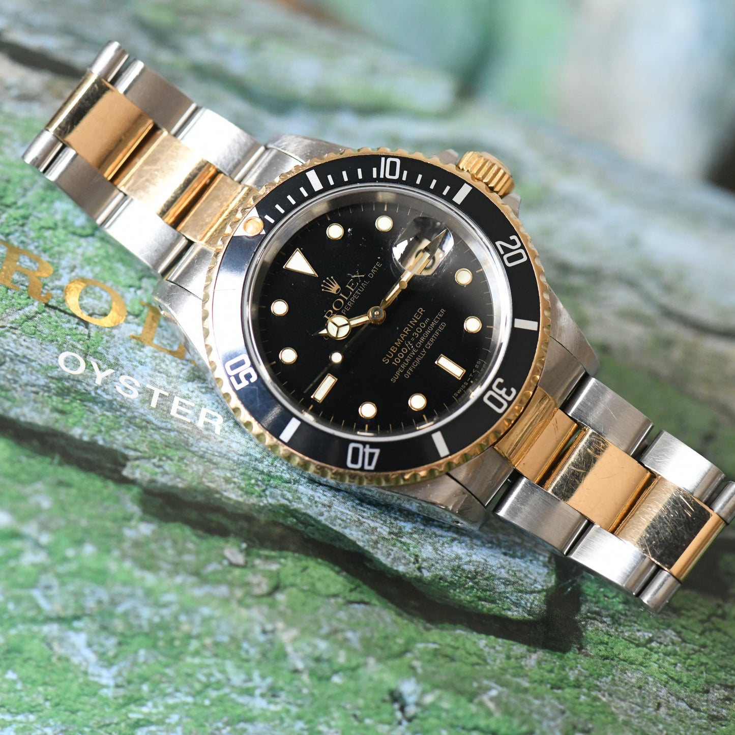 Rolex Submariner Date 16613 Bi Metal 18K Gold & Steel 1997 Box & Papers Full Set