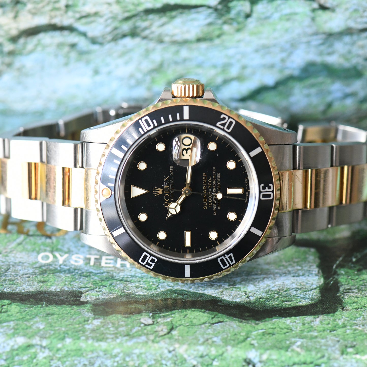 Rolex Submariner Date 16613 Bi Metal 18K Gold & Steel 1997 Box & Papers Full Set