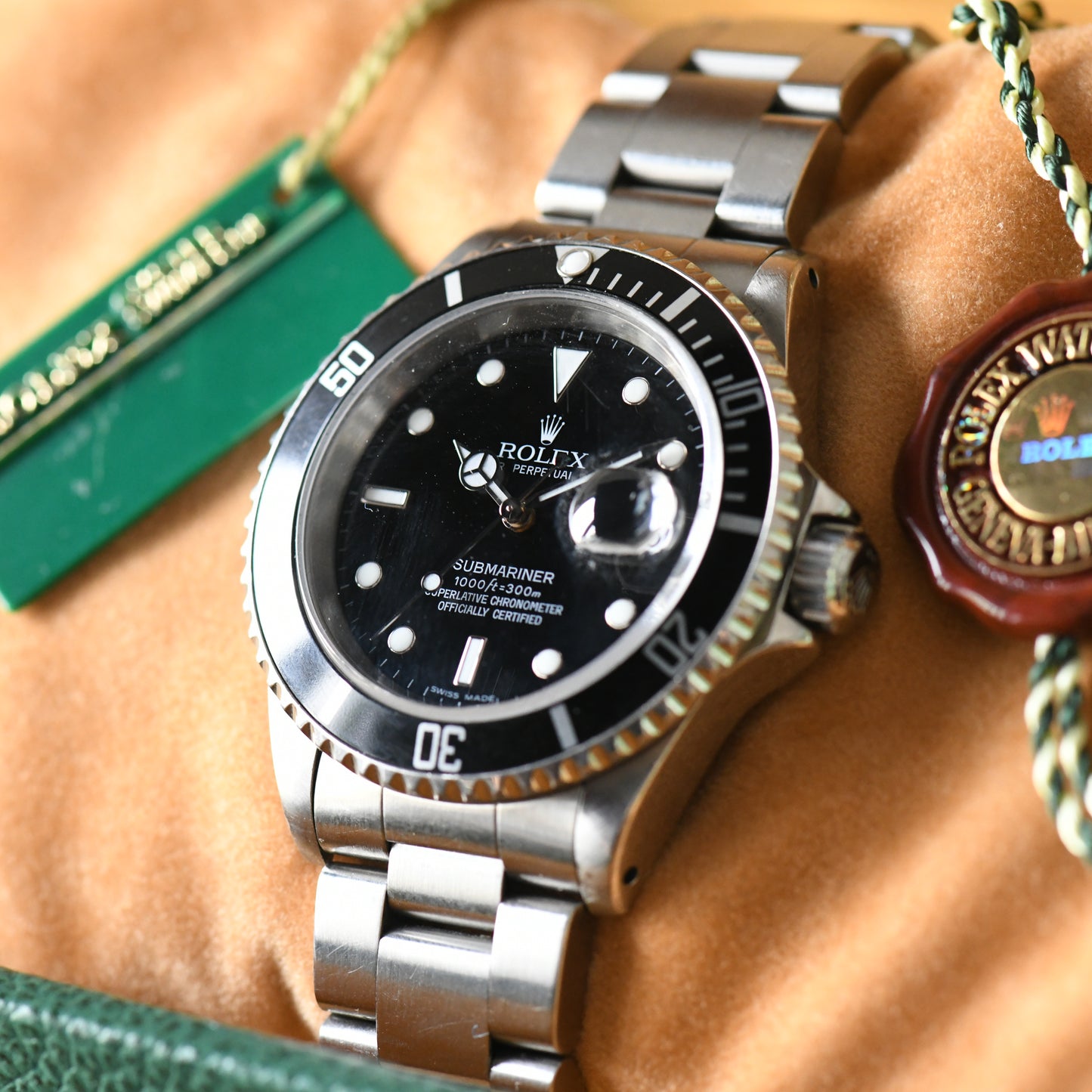 Rolex Submariner Date 16610 Oyster Perpetual 1995 W Serial Dive Watch Boxed Set