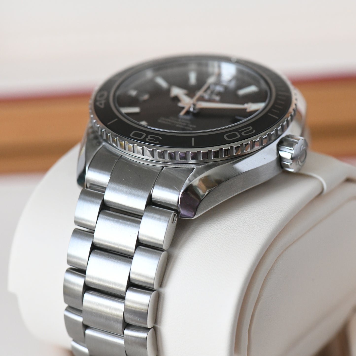 Omega Seamaster Planet Ocean 600m 45.5mm Co-Axial 8500 Dive Watch Boxed & Papers