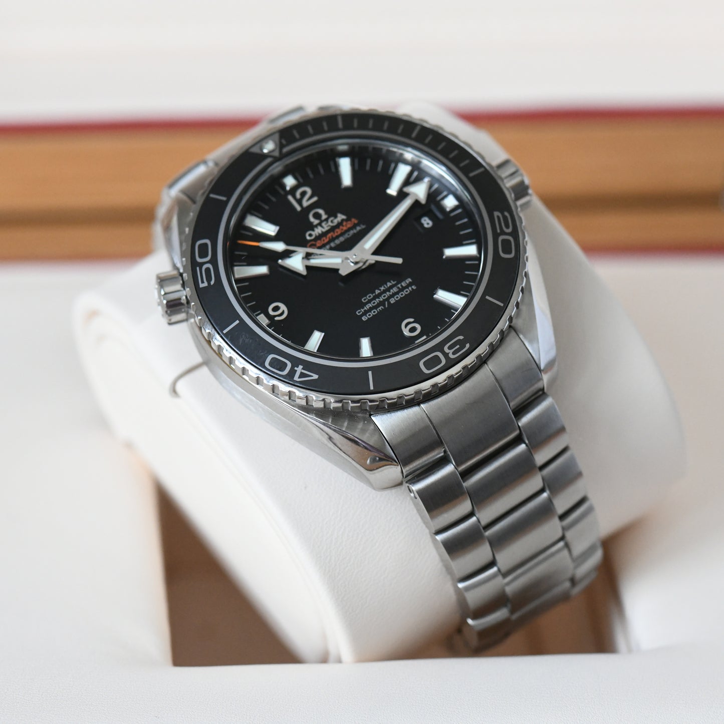 Omega Seamaster Planet Ocean 600m 45.5mm Co-Axial 8500 Dive Watch Boxed & Papers