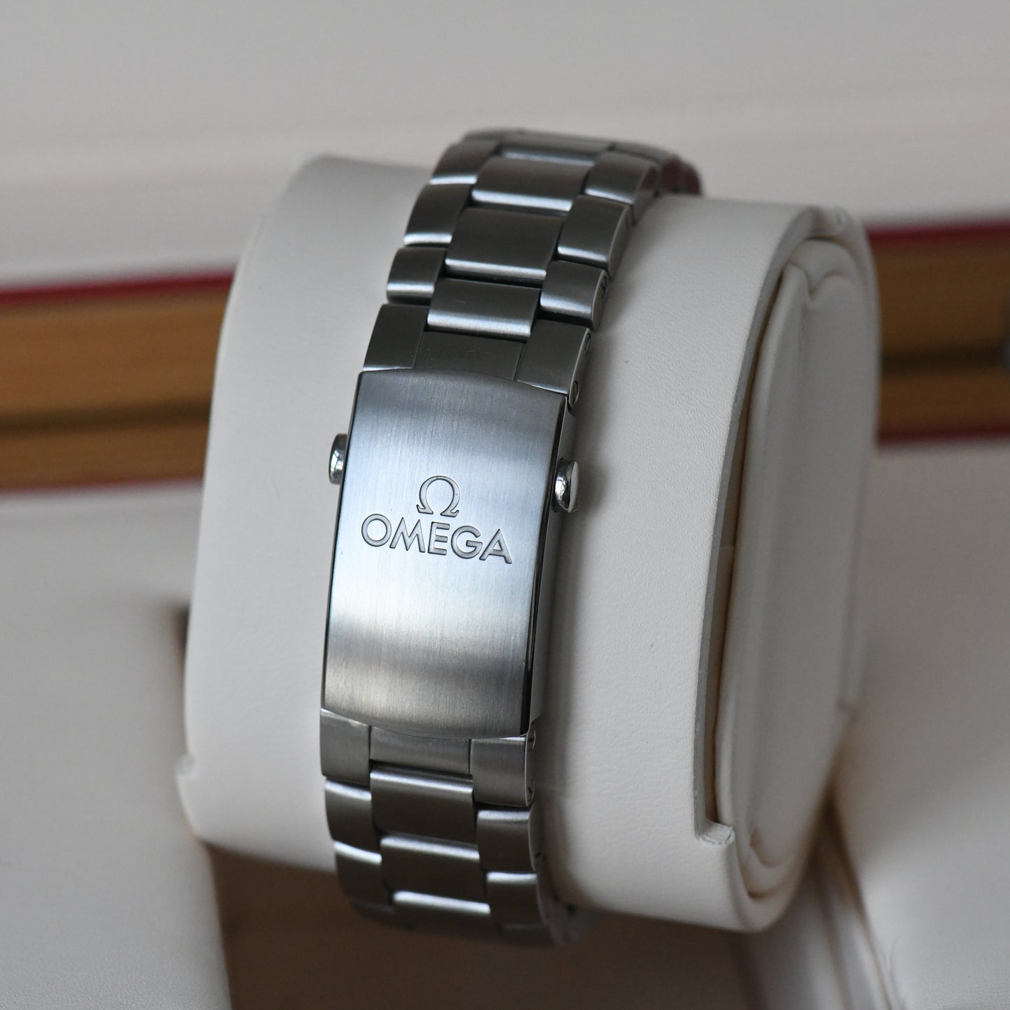 Omega Seamaster Planet Ocean 600m 45.5mm Co-Axial 8500 Dive Watch Boxed & Papers