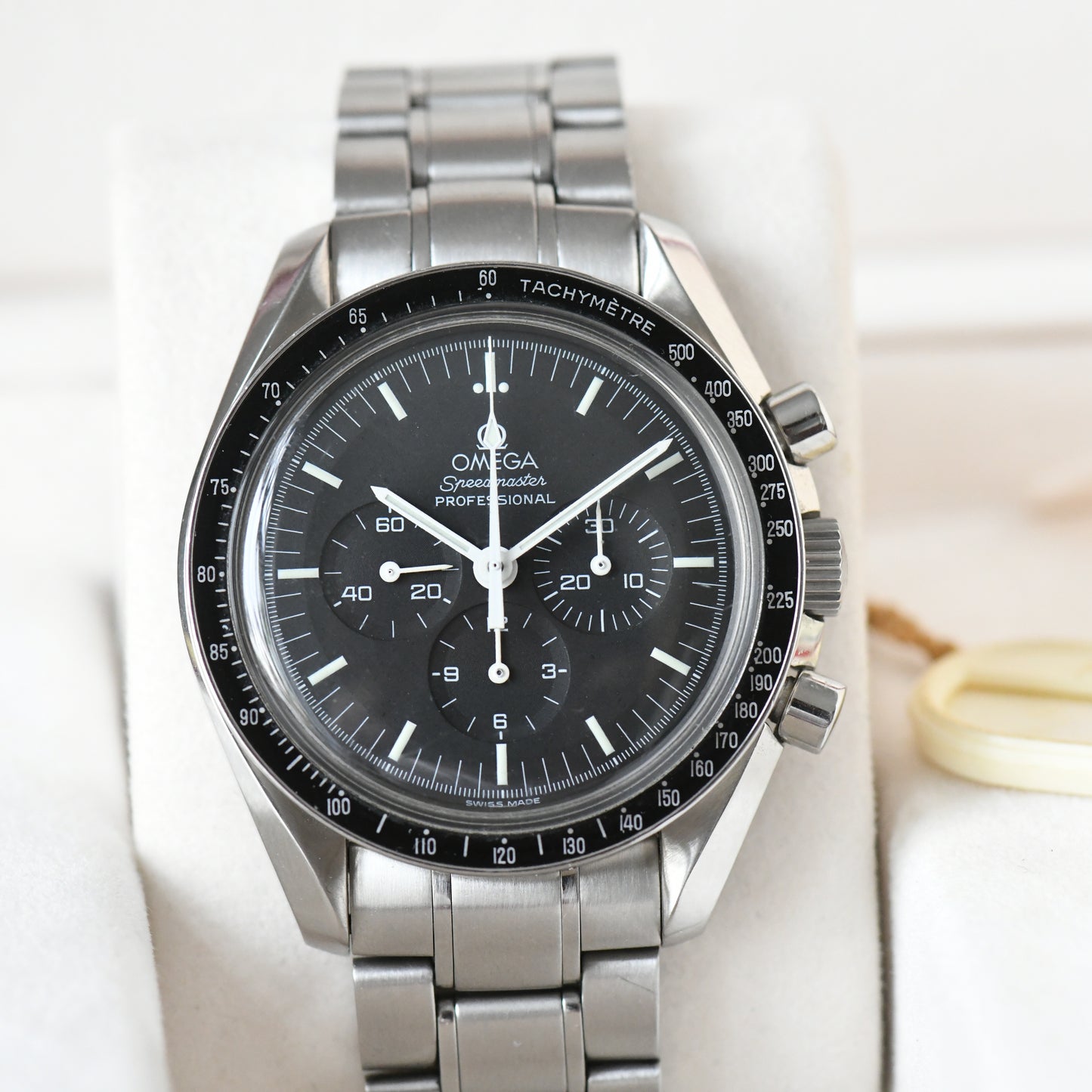 Omega Speedmaster Professional Moonwatch Hesalite Sandwich 3572.50 Box & Papers