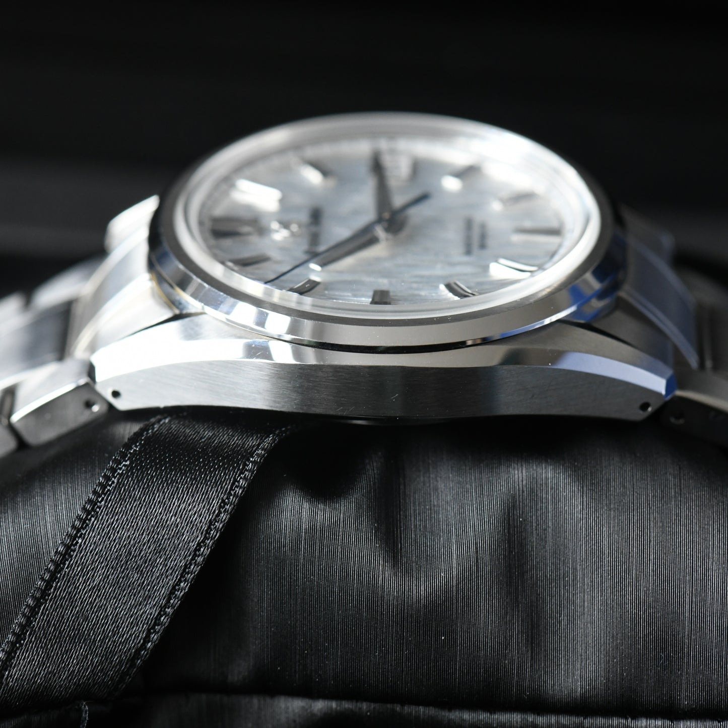 Grand Seiko Evolution 9 Hi-Beat White Birch 2024 Watch SLGH005G - Box & Papers