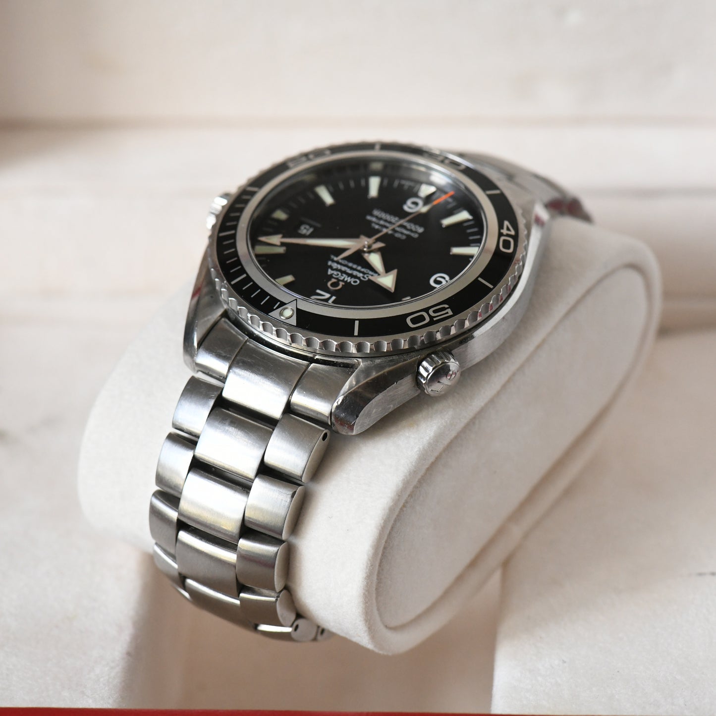 Omega Seamaster Planet Ocean 600m 45.5mm Full Size Dive Watch 2200.50 - Boxed