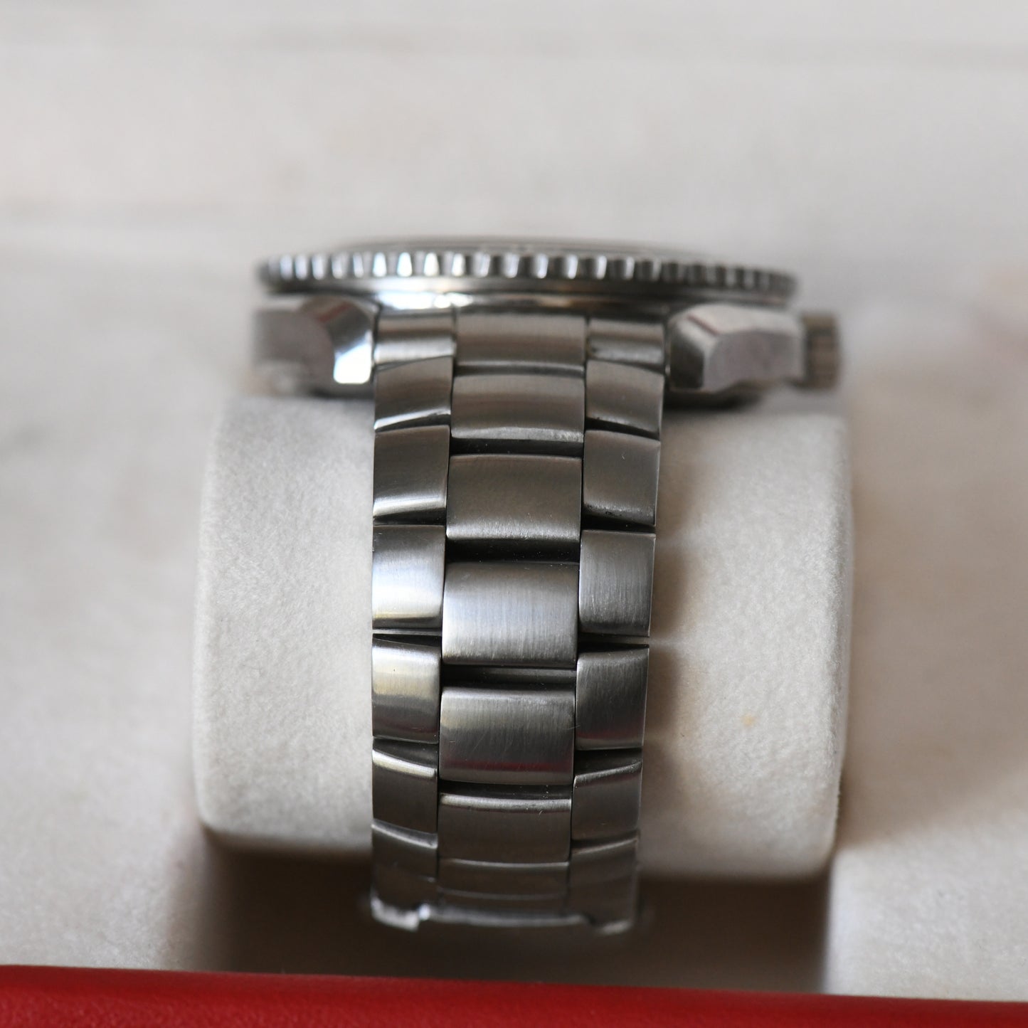 Omega Seamaster Planet Ocean 600m 45.5mm Full Size Dive Watch 2200.50 - Boxed