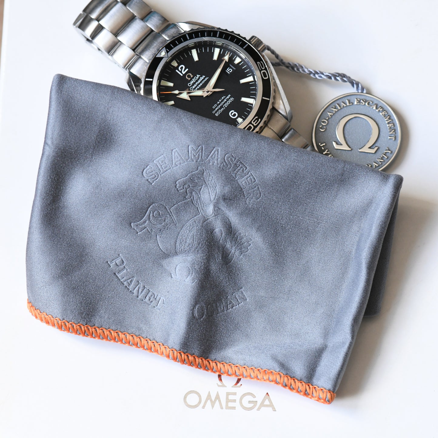 Omega Seamaster Planet Ocean 600m 45.5mm Full Size Dive Watch 2200.50 - Boxed