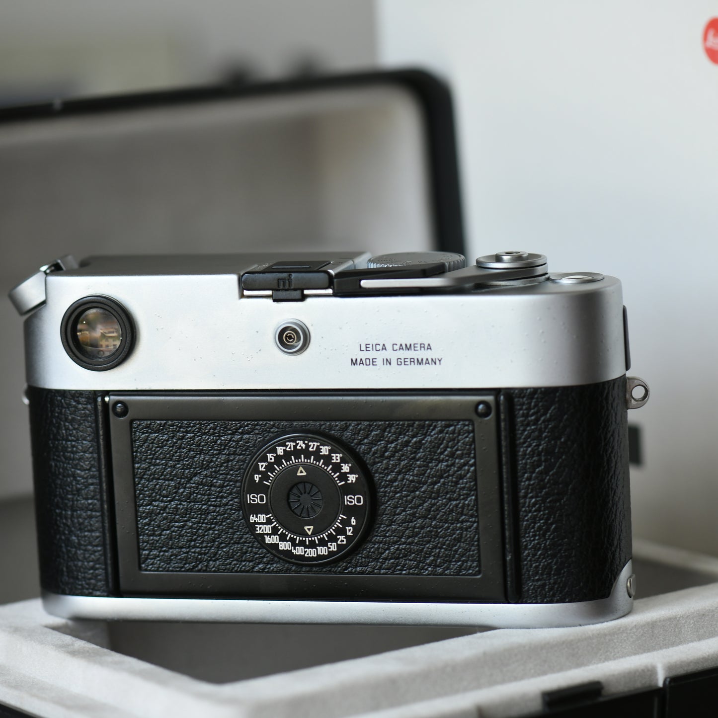 Leica M6 TTL 0.72 Silver 35mm Rangefinder Film Camera Body Only Boxed