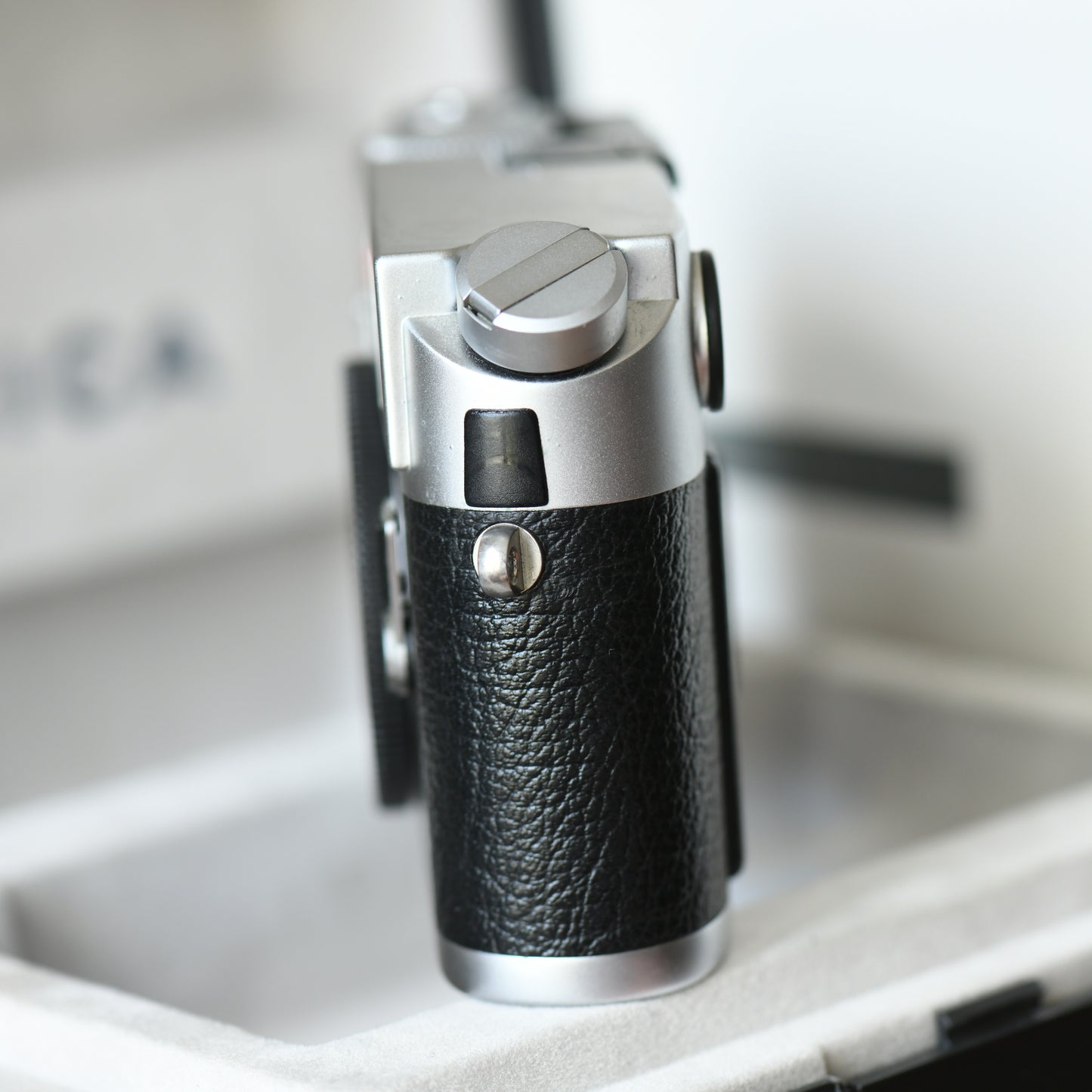 Leica M6 TTL 0.72 Silver 35mm Rangefinder Film Camera Body Only Boxed