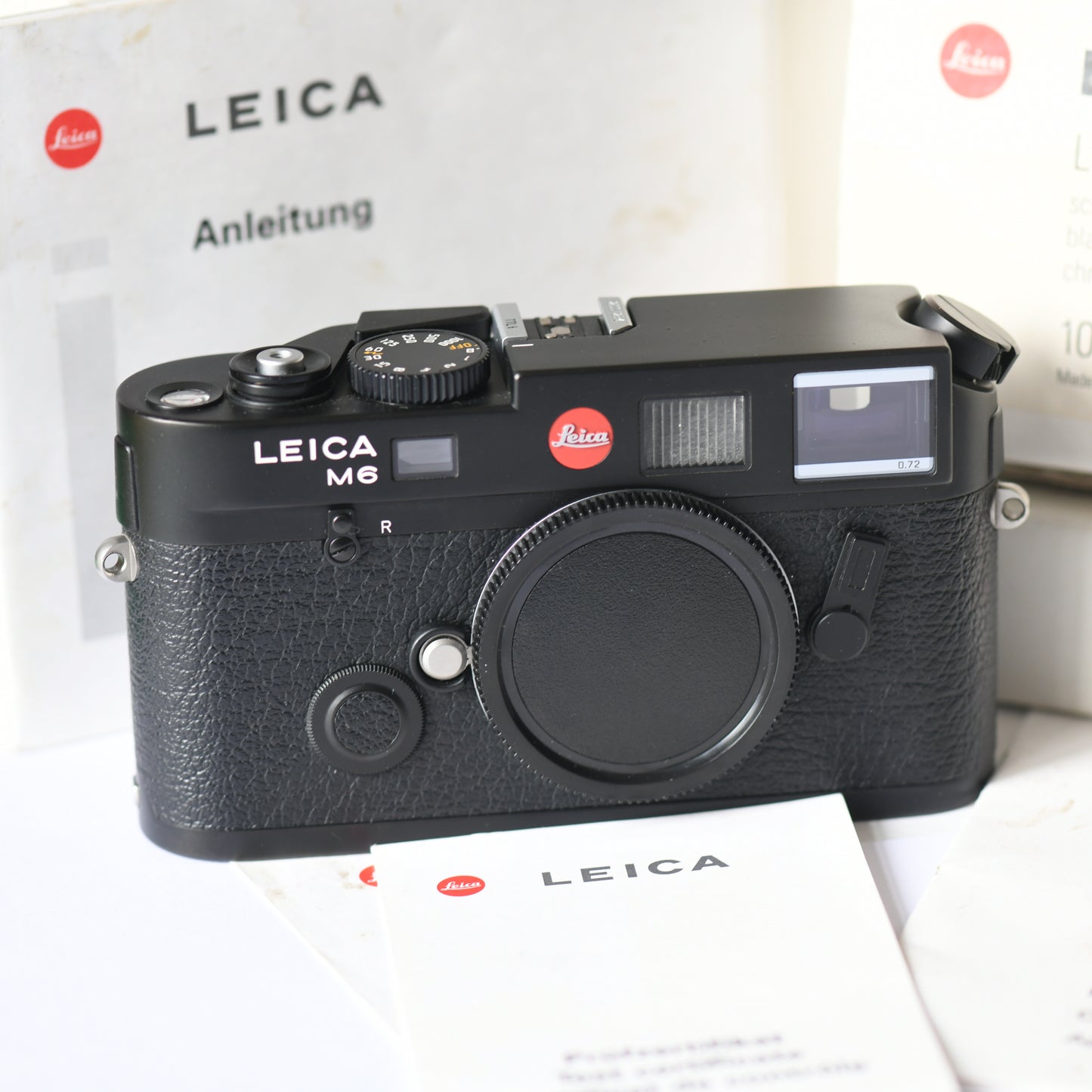 Leica M6 TTL 0.72 Black 35mm Rangefinder Film Camera Body Only Boxed