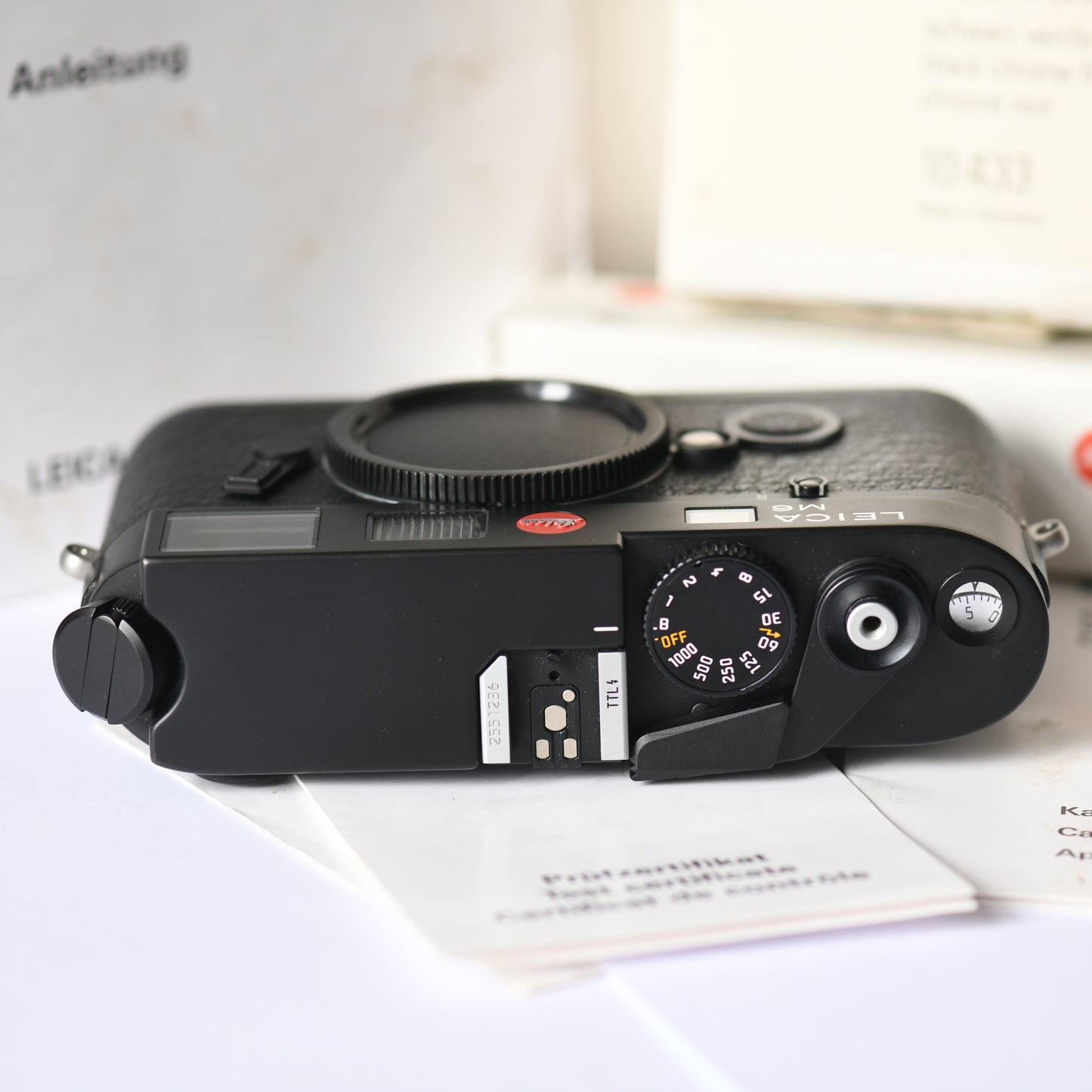 Leica M6 TTL 0.72 Black 35mm Rangefinder Film Camera Body Only Boxed