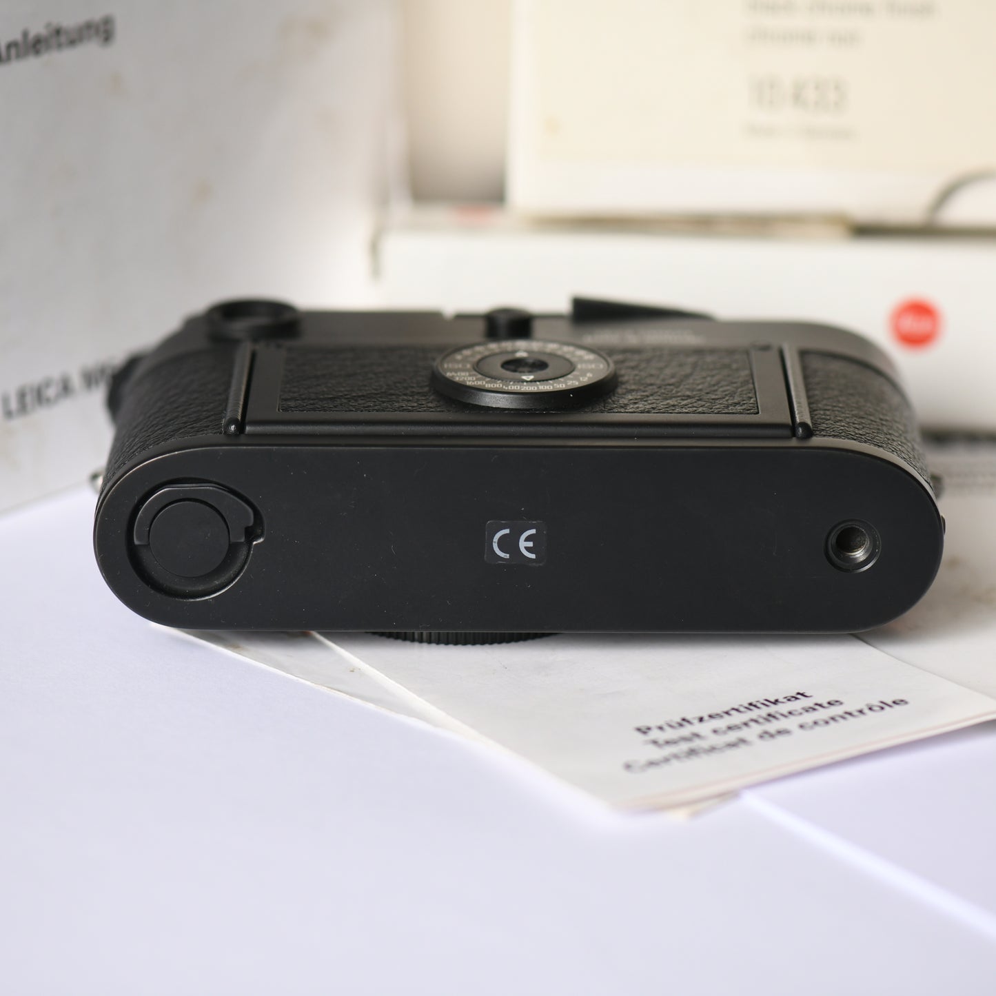 Leica M6 TTL 0.72 Black 35mm Rangefinder Film Camera Body Only Boxed