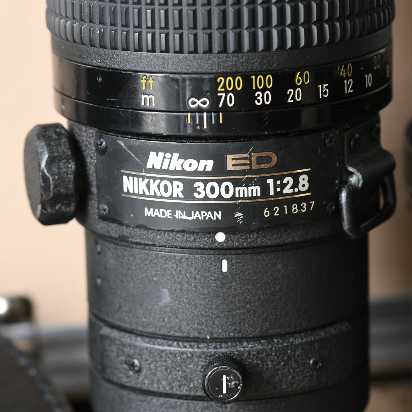 Nikon 300mm f/2.8 AiS Manual Focus Telephoto Prime Lens with Caps Hood & Case