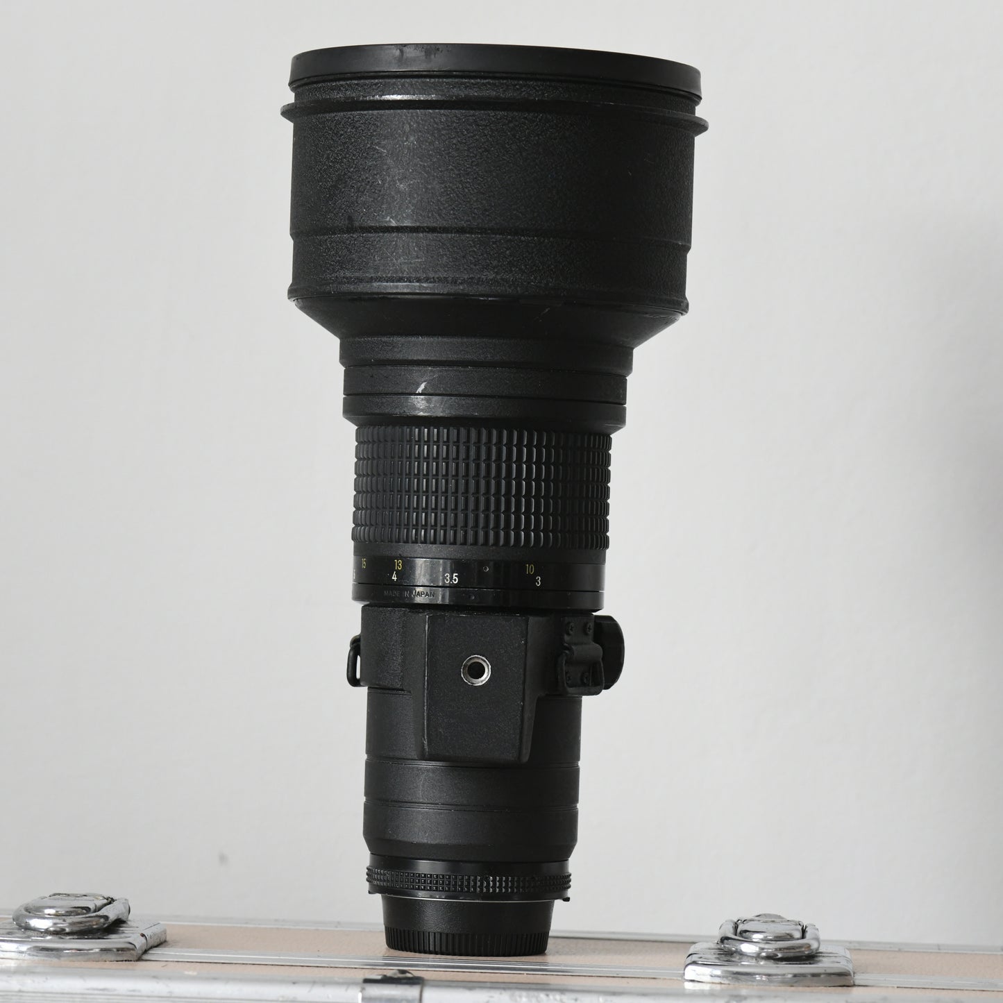 Nikon 300mm f/2.8 AiS Manual Focus Telephoto Prime Lens with Caps Hood & Case