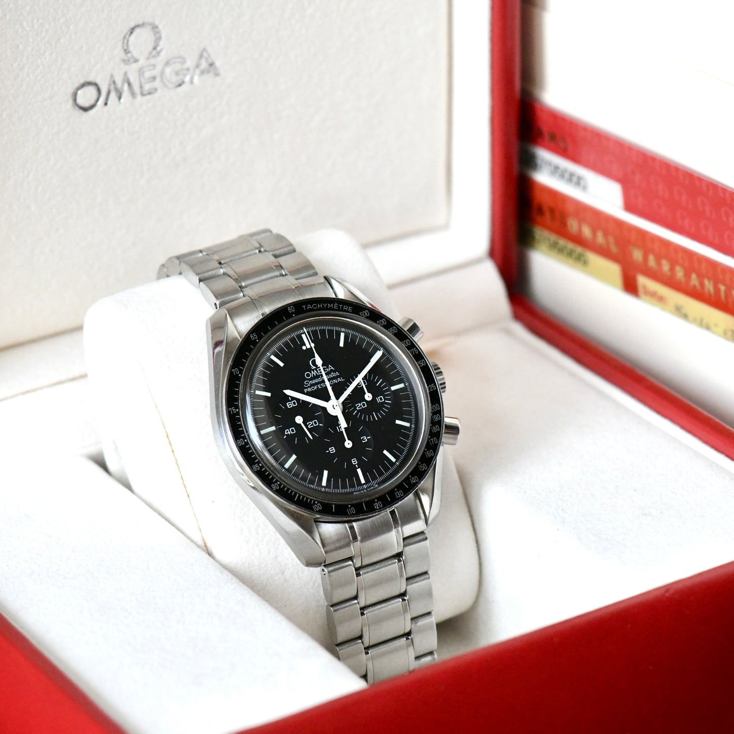 Omega Speedmaster Professional Moonwatch 3570.50 Box &amp; Papers
