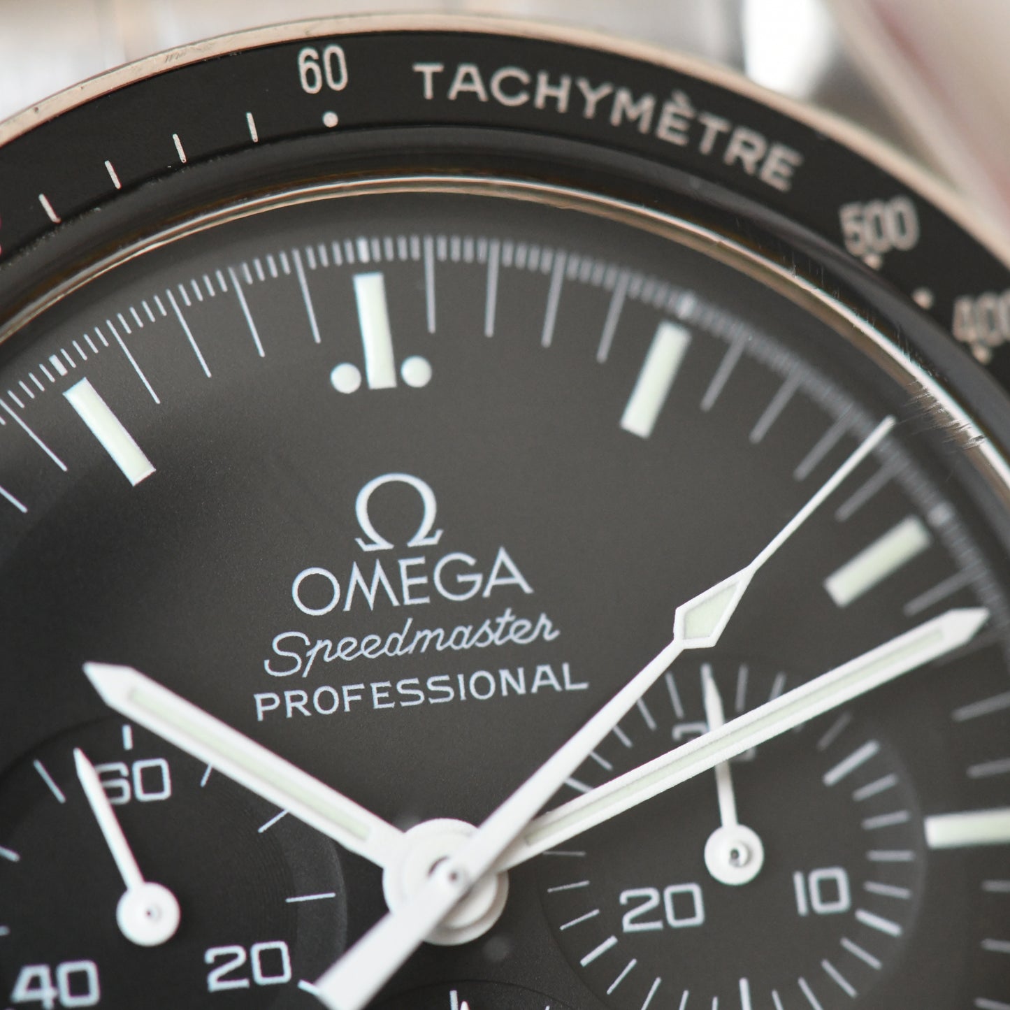 Omega Speedmaster Professional Moonwatch 3570.50 Box &amp; Papers