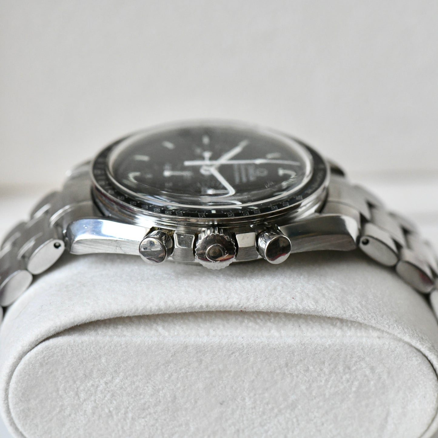 Omega Speedmaster Professional Moonwatch 3570.50 Box &amp; Papers