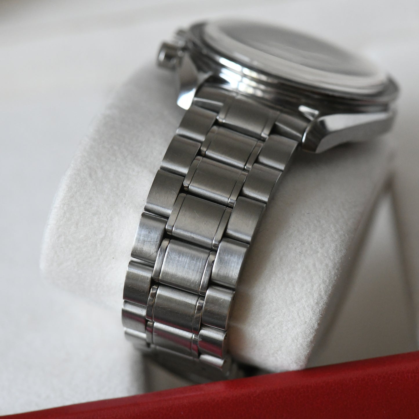 Omega Speedmaster Professional Moonwatch 3570.50 Box &amp; Papers