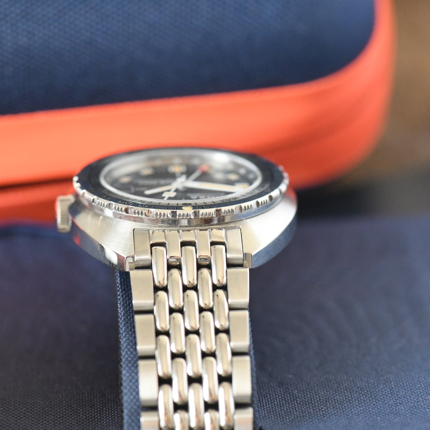 Doxa 250T GMT Sharkhunter "Vintage" - Dive Watch - 2025 Full Set - Box and Papers