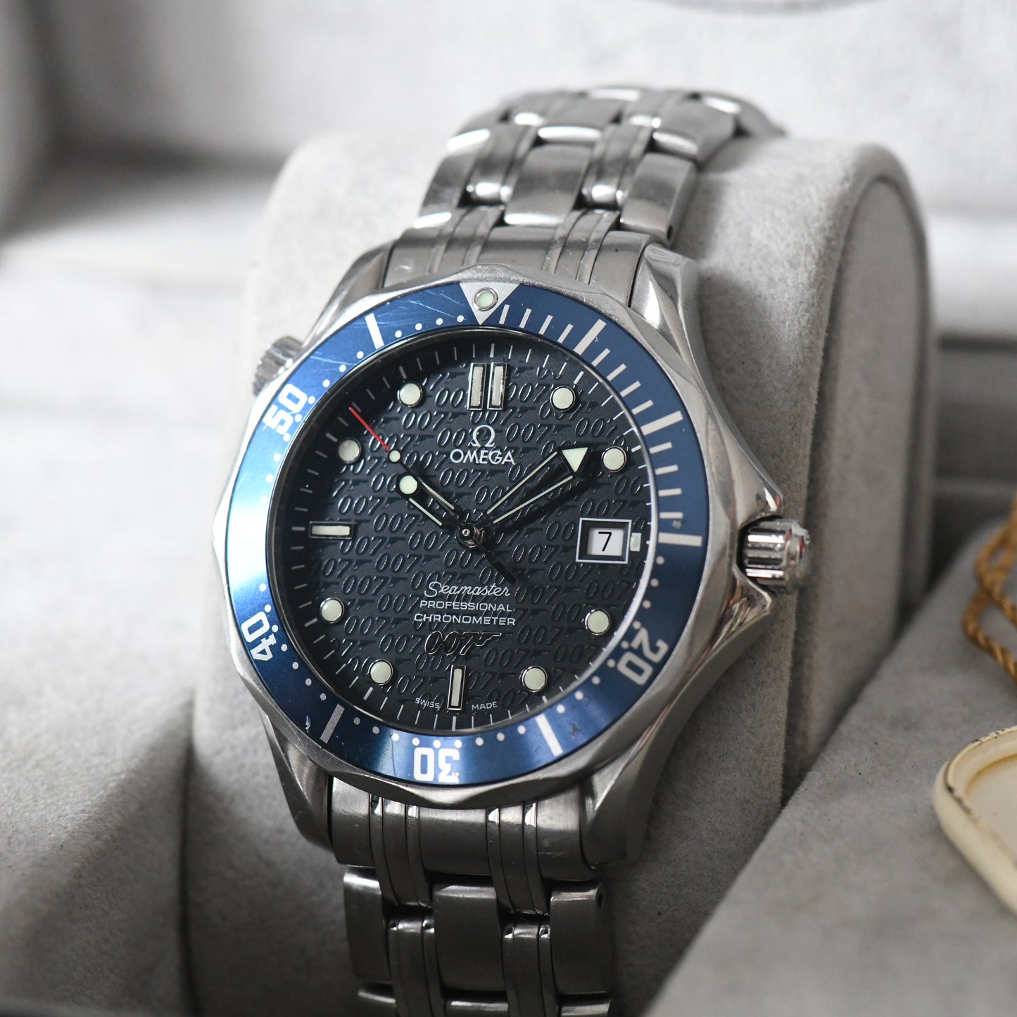 Omega Seamaster James Bond 40th Anniversary - Ltd Edition 2537.80 - Full Set B&P