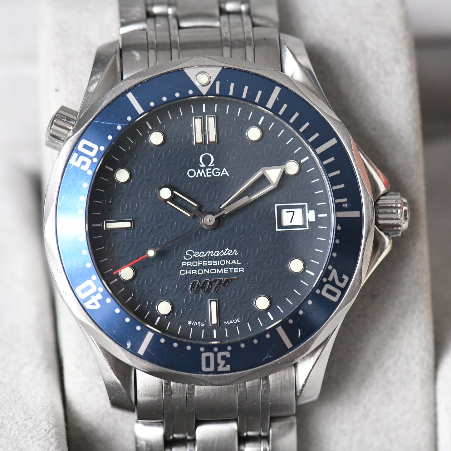 Omega Seamaster James Bond 40th Anniversary - Ltd Edition 2537.80 - Full Set B&P