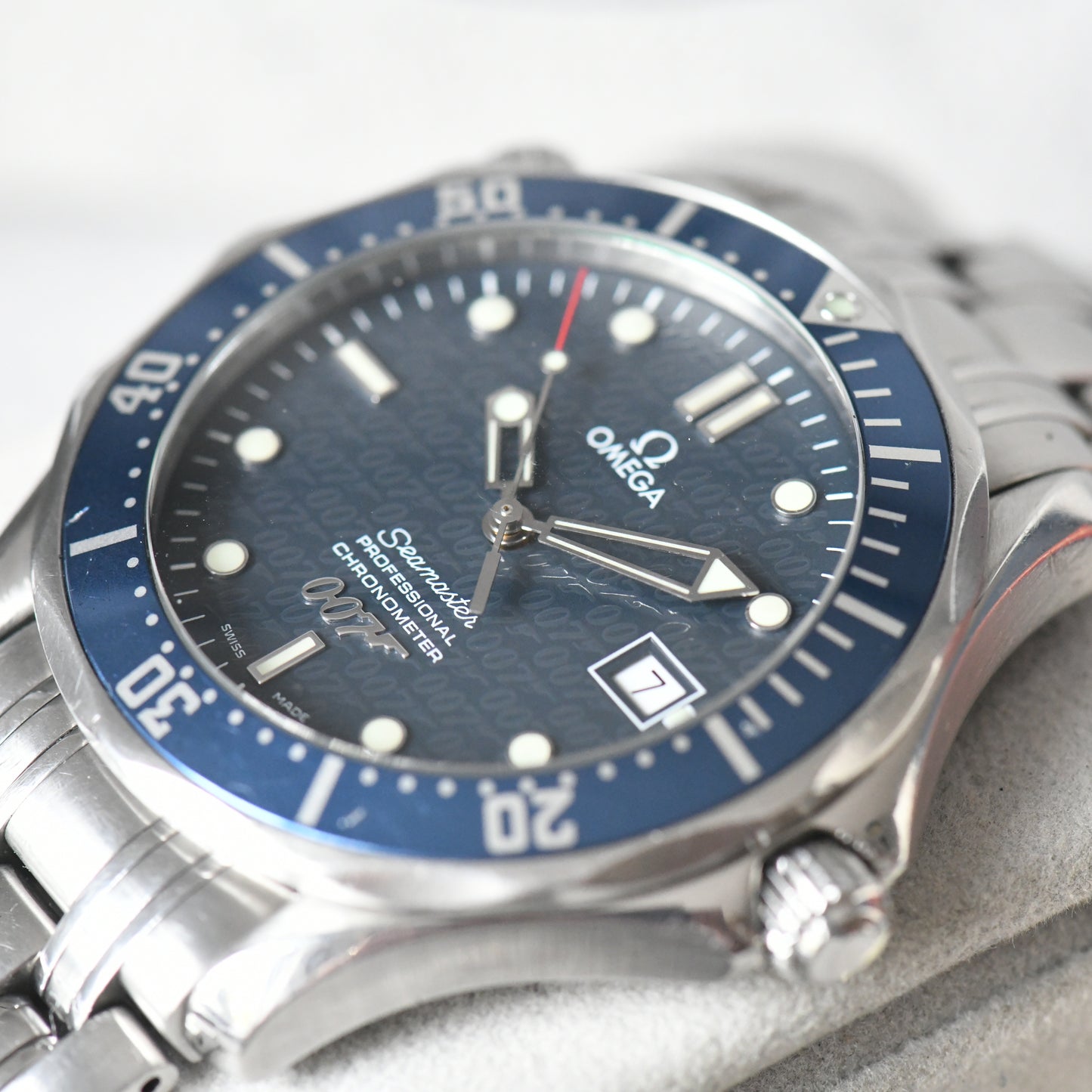 Omega Seamaster James Bond 40th Anniversary - Ltd Edition 2537.80 - Full Set B&P