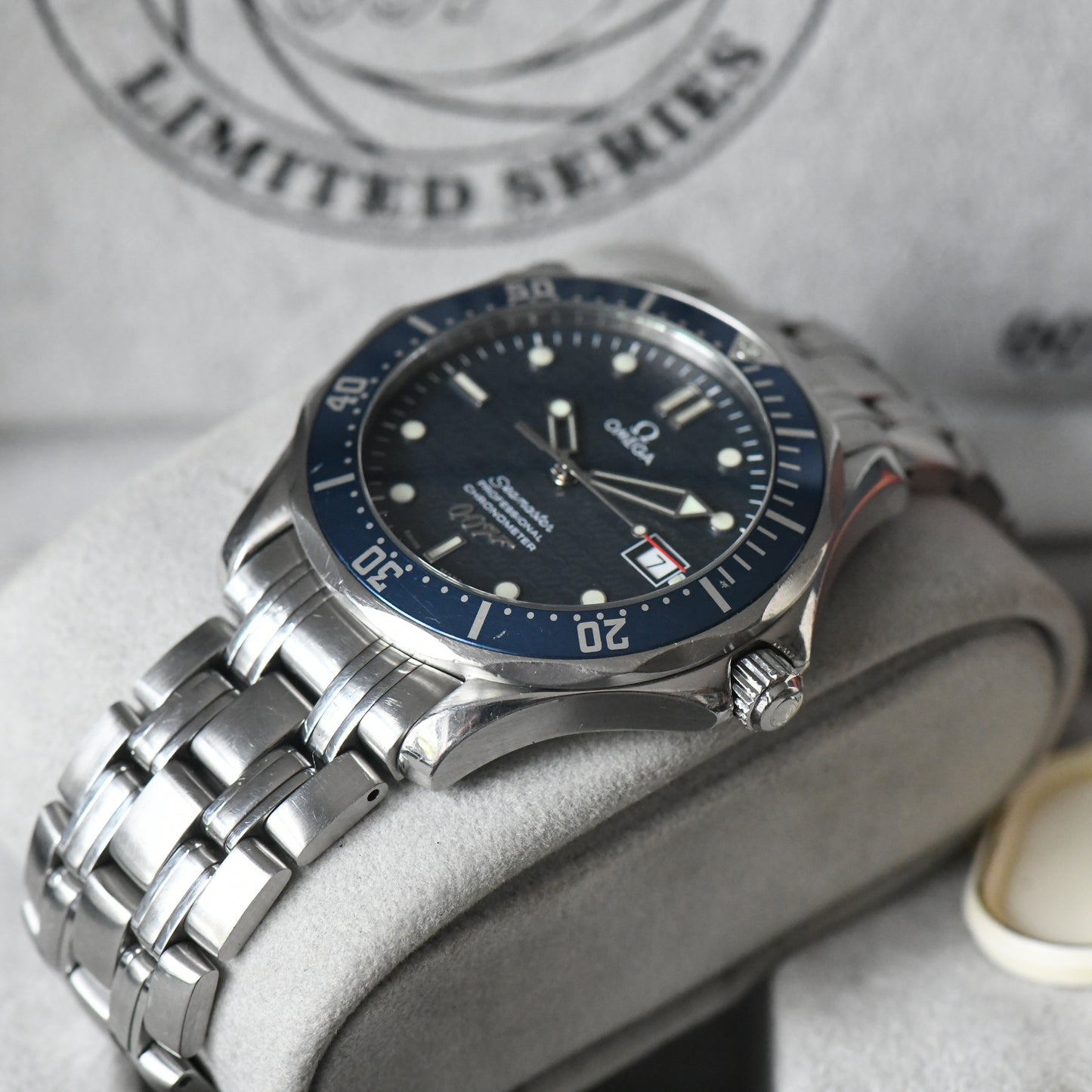 Omega Seamaster James Bond 40th Anniversary - Ltd Edition 2537.80 - Full Set B&P