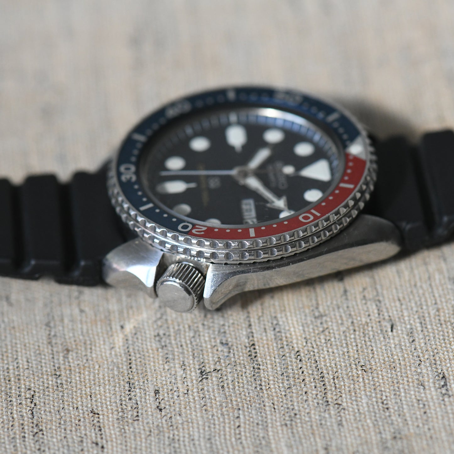 Seiko Quartz Diver's 150m 7548-700B 1980 Pepsi Bezel Vintage Watch