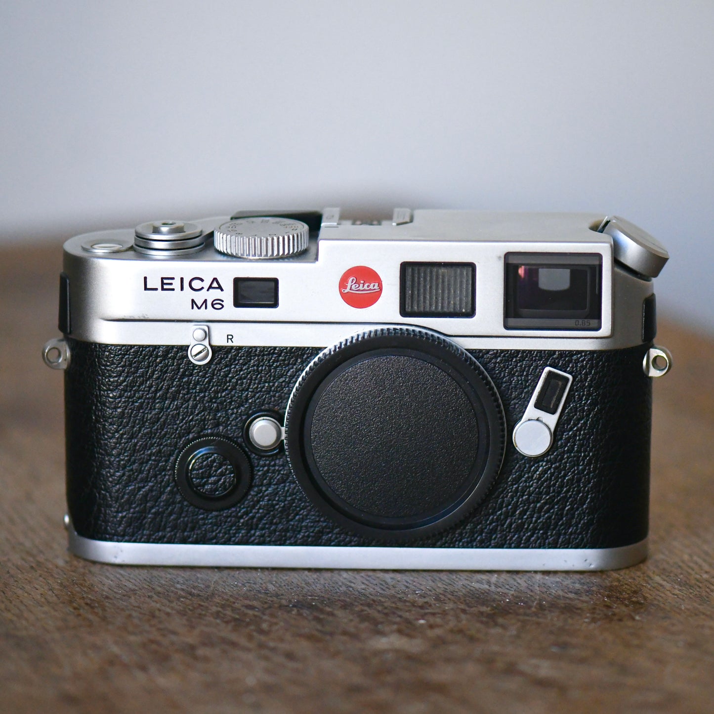 Leica M6 TTL 0.85 Silver 35mm Rangefinder Film Camera Body Only
