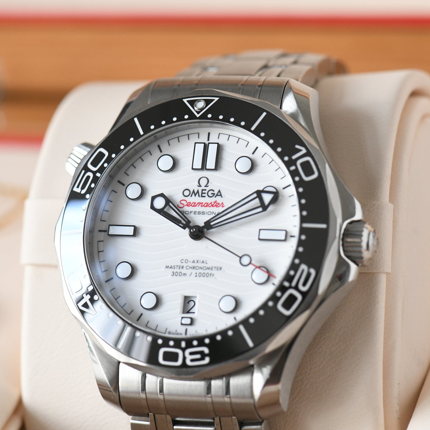 Omega Seamaster 300m Diver Master Chronometer White Dial Watch Box &amp; Papers