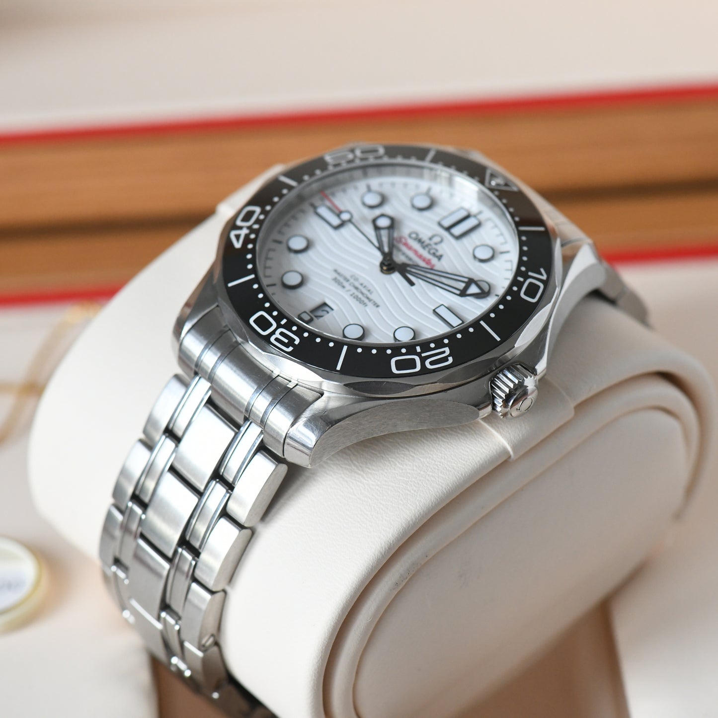 Omega Seamaster 300m Diver Master Chronometer White Dial Watch Box &amp; Papers