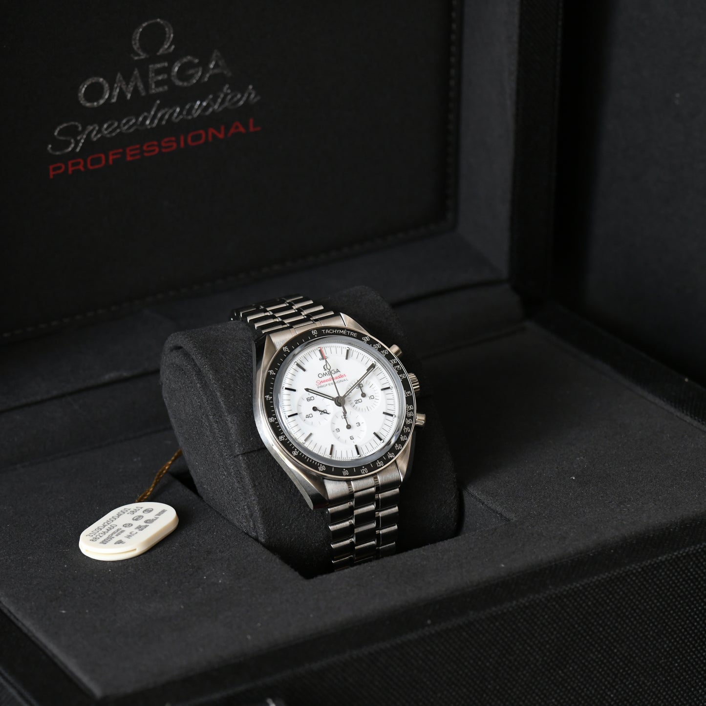 Omega Speedmaster Moonwatch White Dial Sapphire Sandwich Cal 3861 - Full Set 2024 B&P